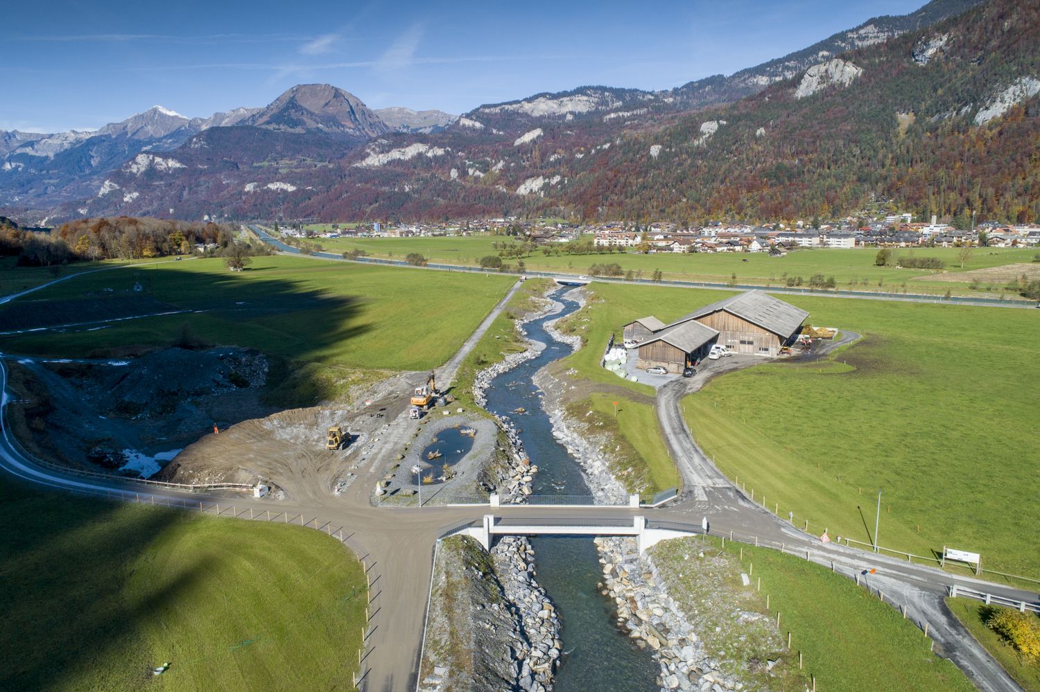 Luftaufnahme vom revitalisierten Rychenbach